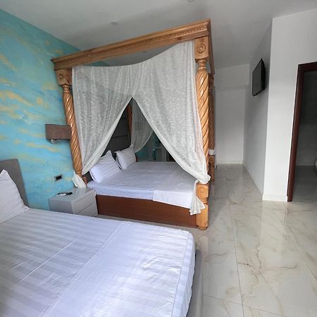 Hotel Victoria Memlishte Екстериор снимка
