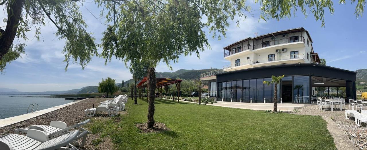 Hotel Victoria Memlishte Екстериор снимка